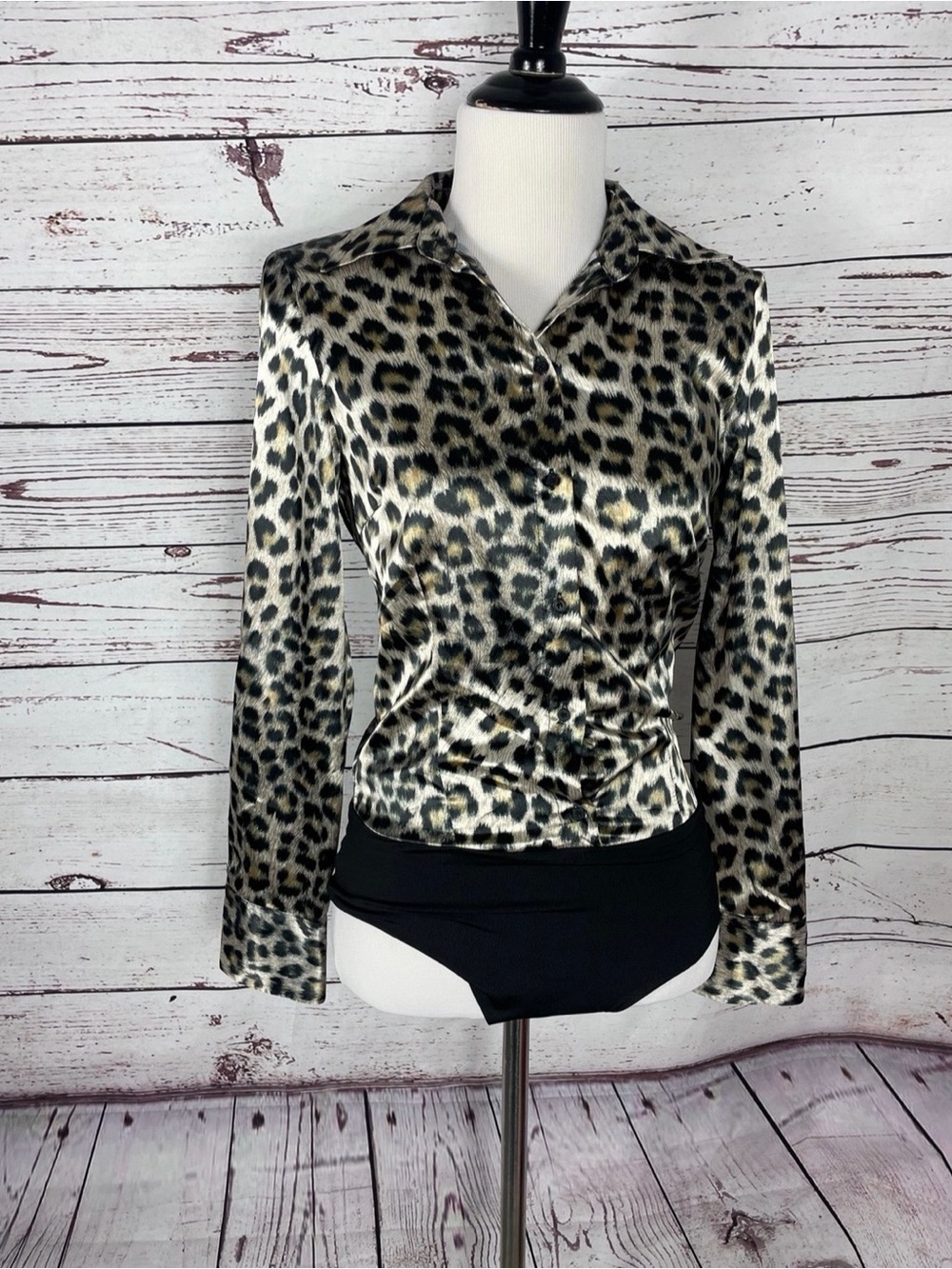 Zara Leopard Print Satin Bodysuit Blouse Size Small Button Front Long Sleeve